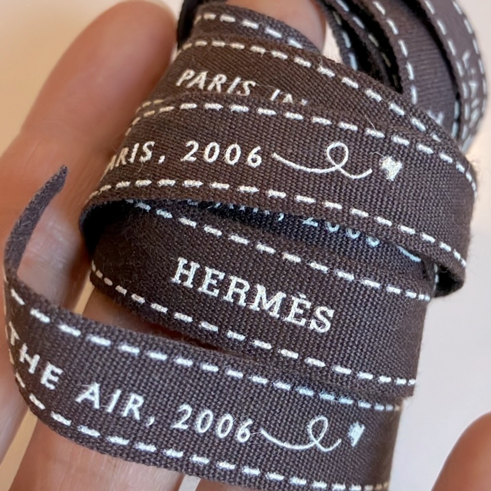 Hermes VNTG Paris in the Air 2006 ribbon 68” - Picture 2 of 9